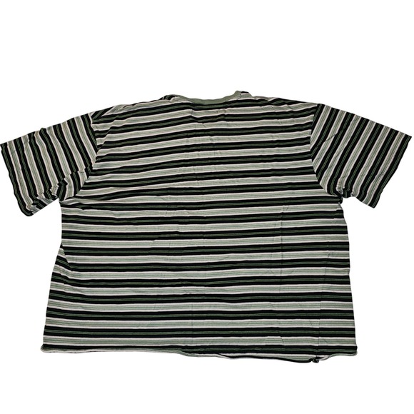 90s Style Cropped Lost striped t-shirt XL green black white short sleeve YK2 - Picture 4 of 4